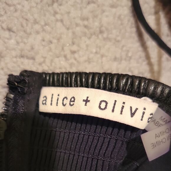 Alice + Olivia Cassidy Vegan Leather Tie Shoulders Top Sz 6 - Picture 9 of 12